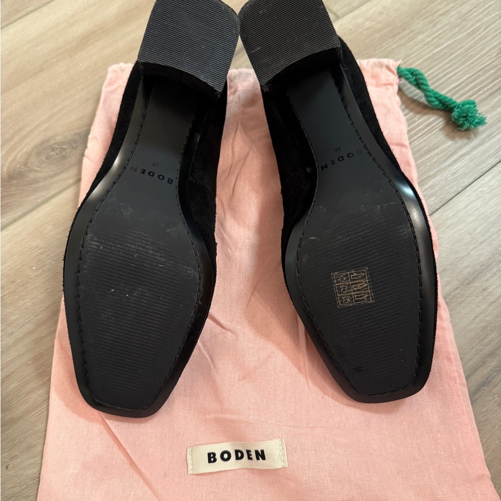 Boden| Like-New Black Suede Loafers with Gold Accent Women’s Size 38 - Picture 7 of 8